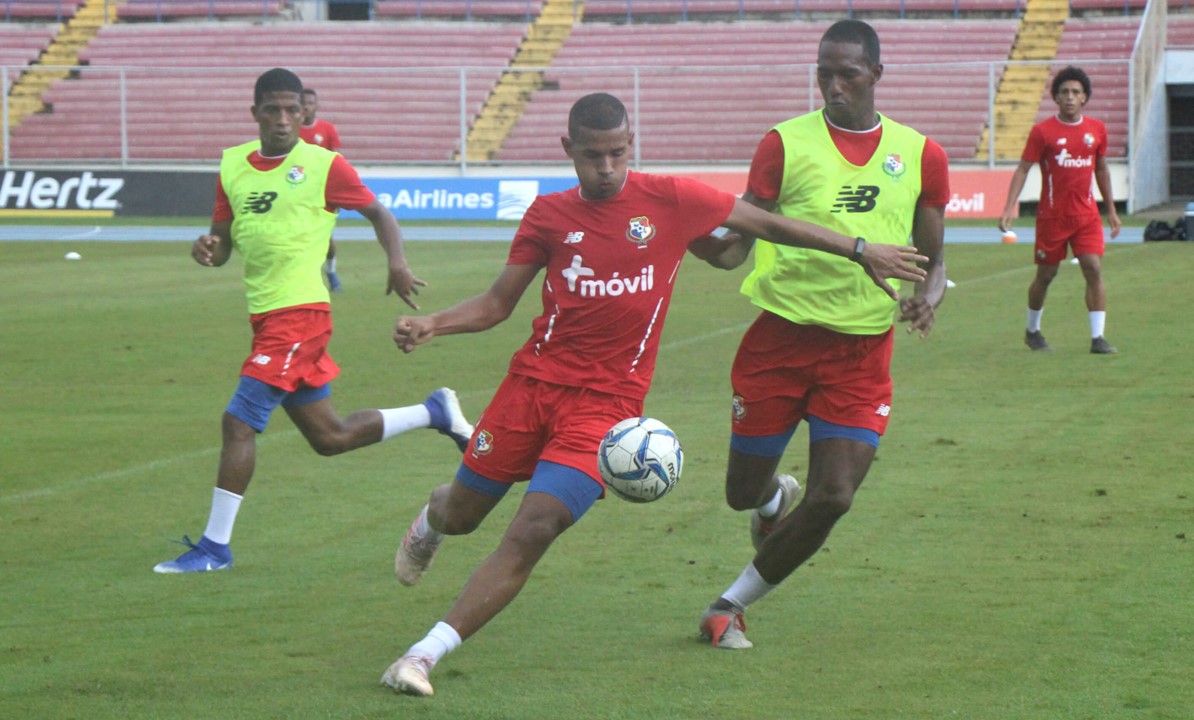 Rafael Águila: “En la LNA también hay buenos jugadores.”