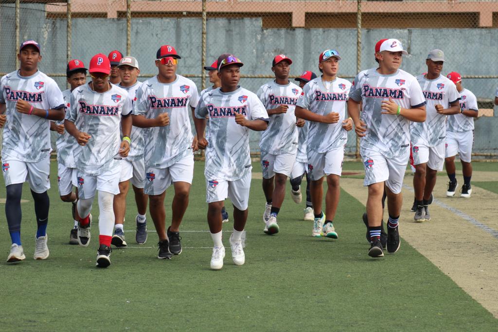 Panamá gana remontando ante Nicaragua