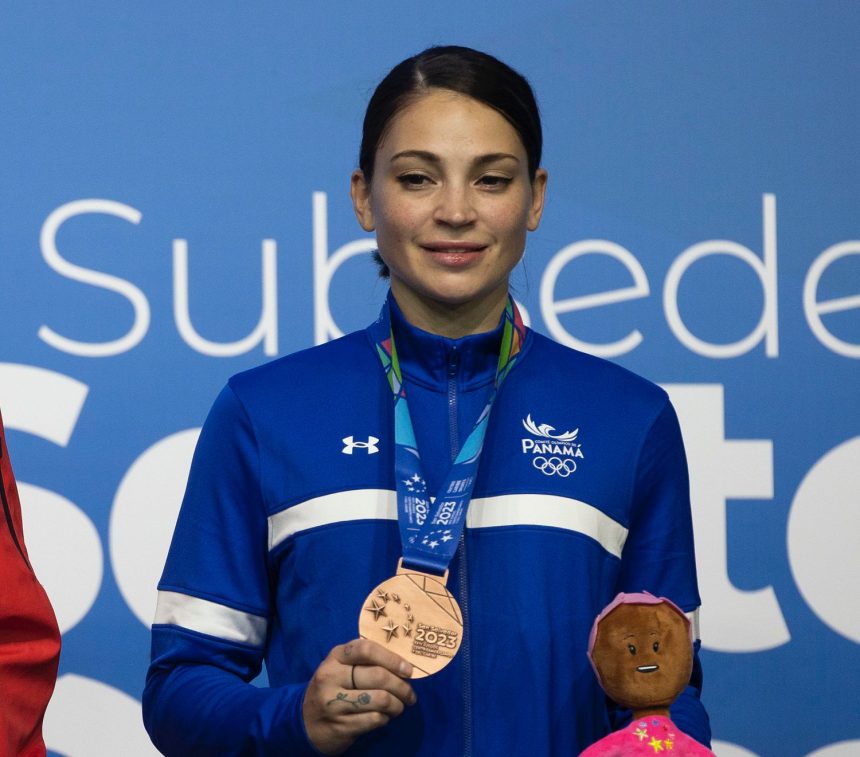 Carolena Carstens cuelga el dobok: una leyenda del taekwondo panameño se despide