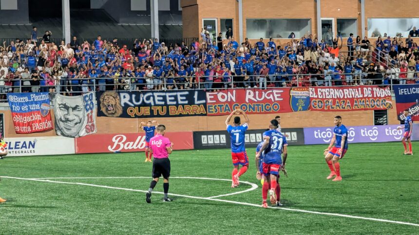 LOS LEONES RUGEN PARA REMONTAR Y LLEVARSE EL CLÁSICO